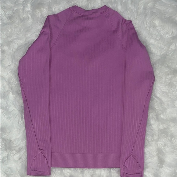 Lululemon Rest Less Pullover
Colour Rib Dahlia Mauve / Dahlia Mauve Size 4 - Picture 8 of 9